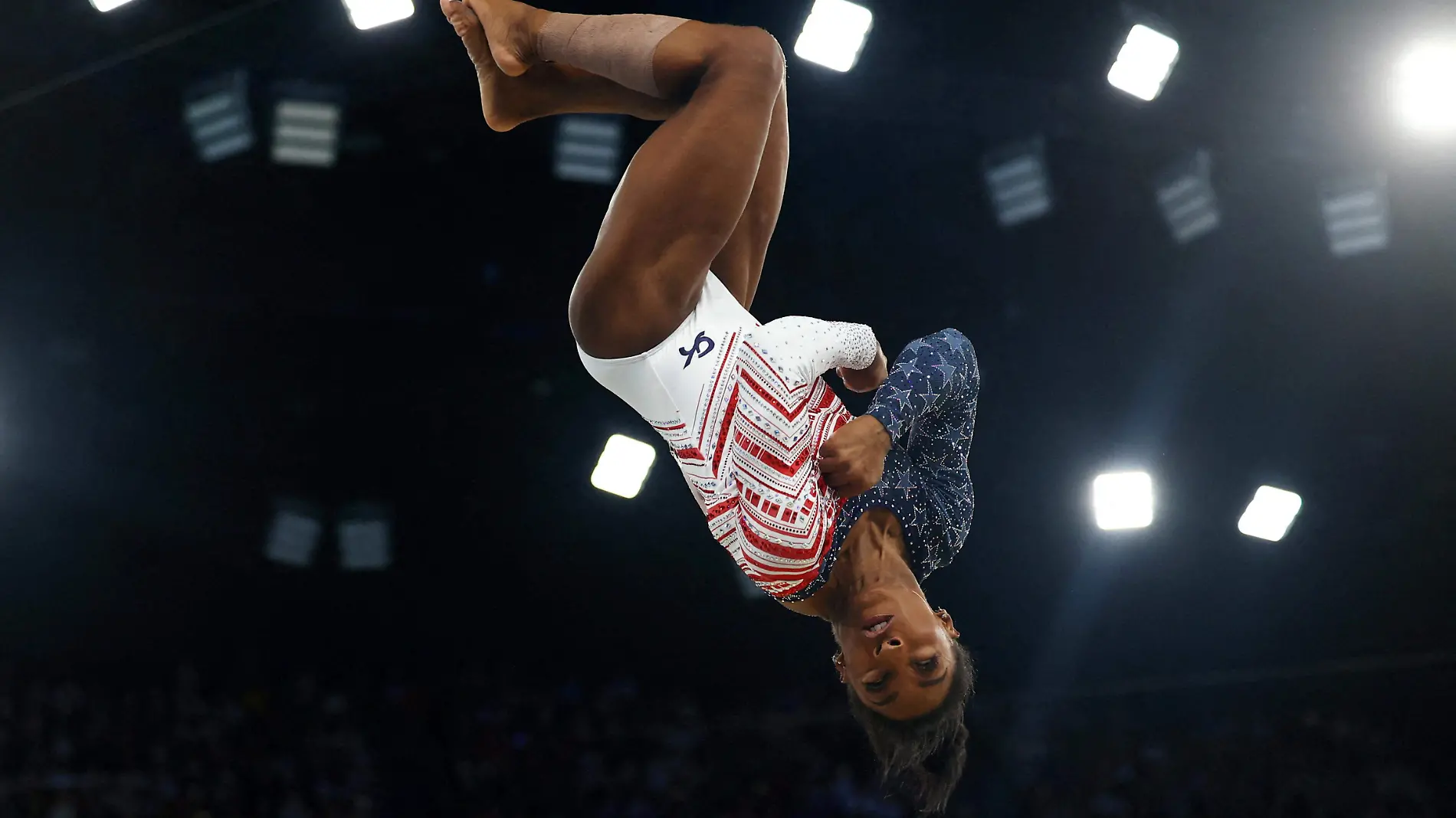 SIMONE BILES